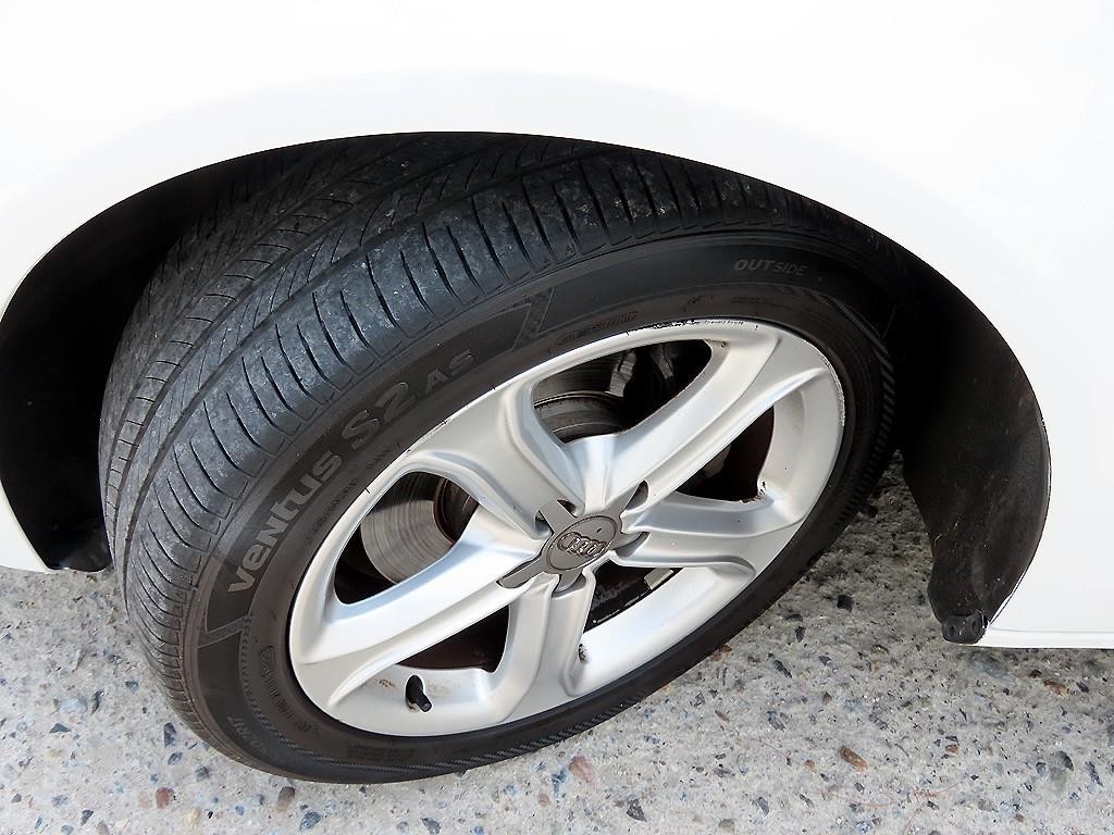 아우디 A4 뉴 A4 30 TDI 이미지 18