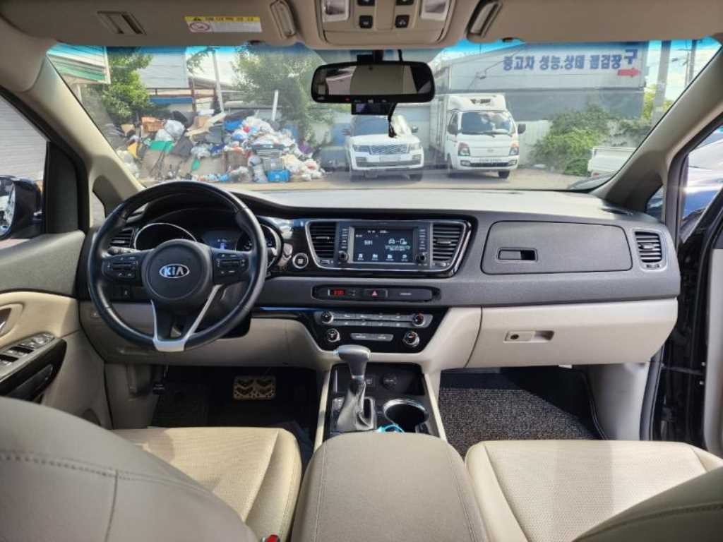 기아 카니발 더 뉴 카니발 디젤 9인승 프레스티지 이미지 6