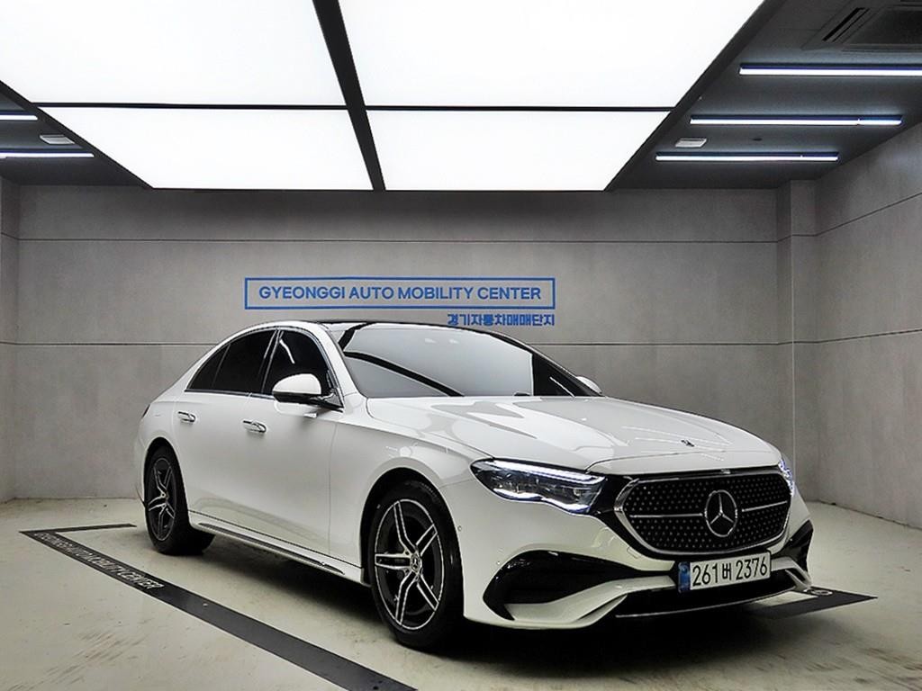 벤츠 E 클래스 E-클래스 W214 E300 4MATIC 익스클루시브 이미지 1