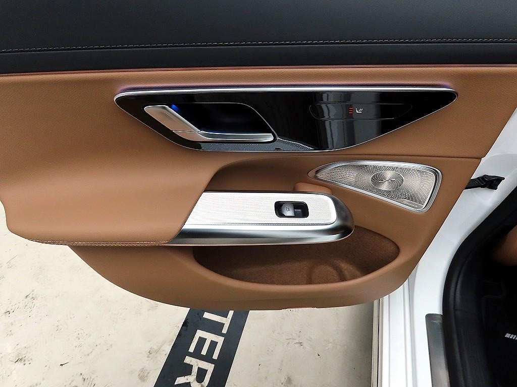 벤츠 E 클래스 E-클래스 W214 E300 4MATIC 익스클루시브 이미지 12