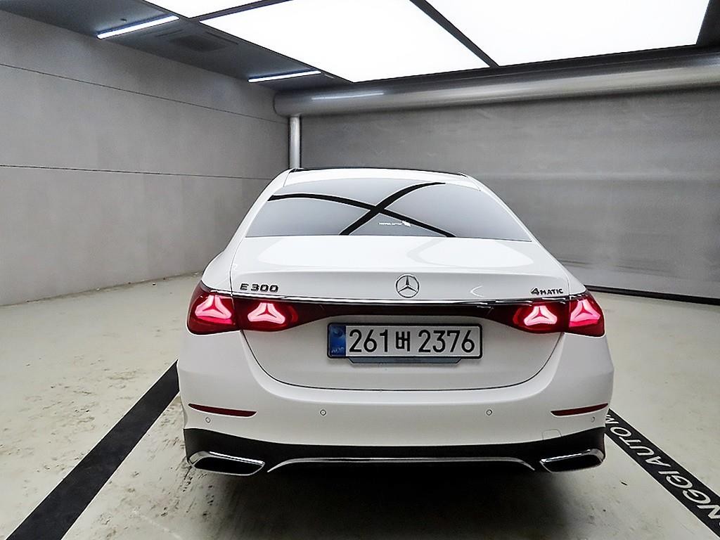 벤츠 E 클래스 E-클래스 W214 E300 4MATIC 익스클루시브 이미지 3