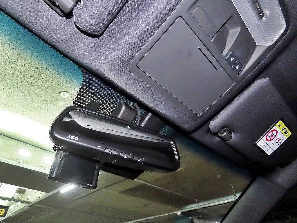 KG모빌리티(쌍용) 렉스턴 G4렉스턴 디젤 2.2 4WD 화이트 에디션 이미지 15