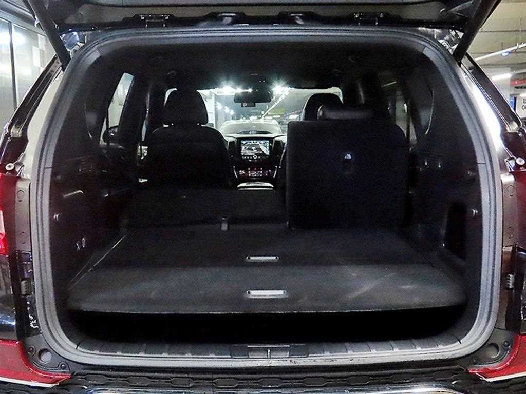 KG모빌리티(쌍용) 렉스턴 G4렉스턴 디젤 2.2 4WD 화이트 에디션 이미지 17