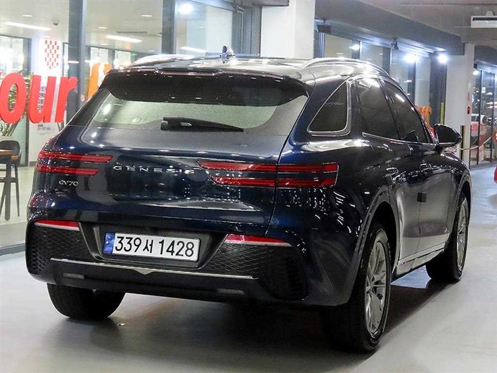 제네시스 GV70 2.2 디젤 2WD 이미지 4