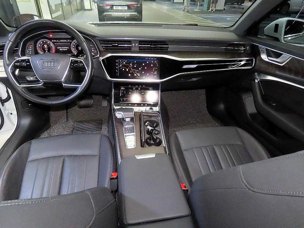아우디 A6 A6 (C8) 45 TFSI 콰트로 프리미엄 이미지 10