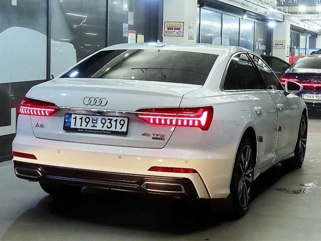 아우디 A6 A6 (C8) 45 TFSI 콰트로 프리미엄 이미지 4
