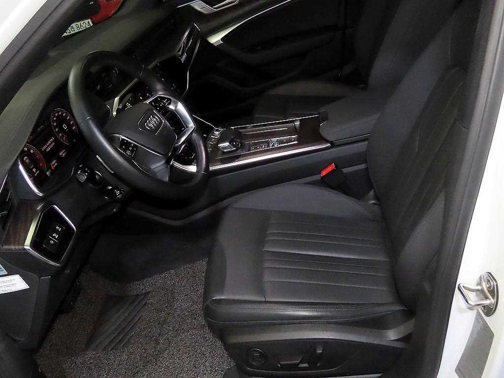 아우디 A6 A6 (C8) 45 TFSI 콰트로 프리미엄 이미지 6