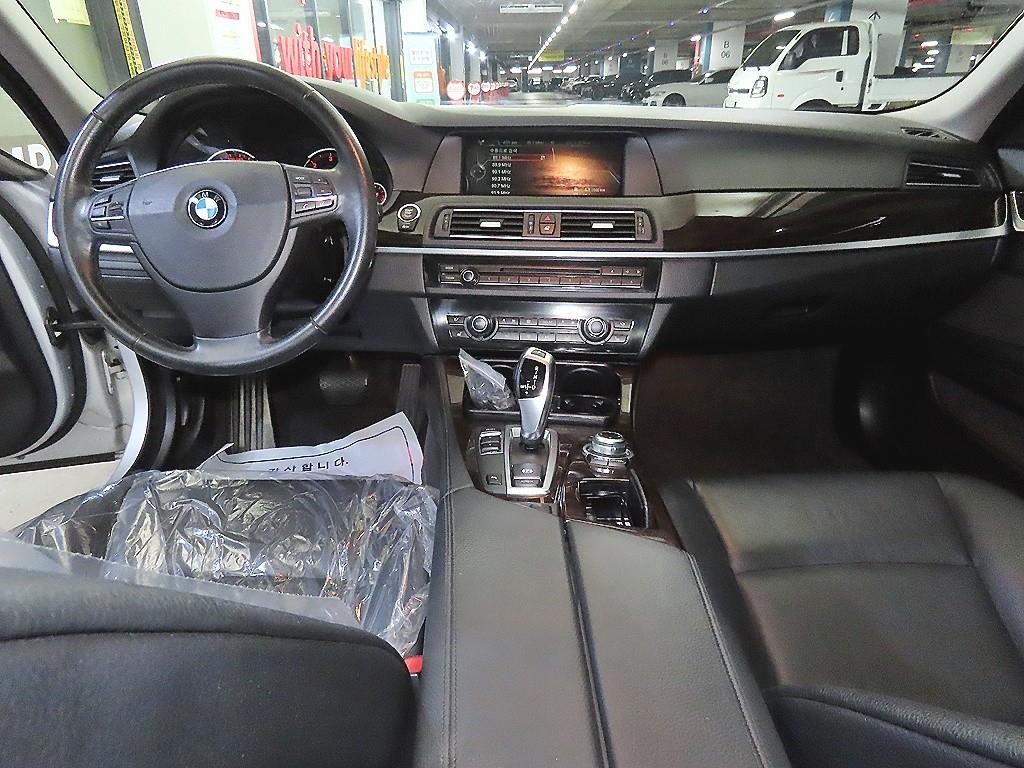 BMW 5시리즈 5시리즈 (F10) 520d 이미지 10