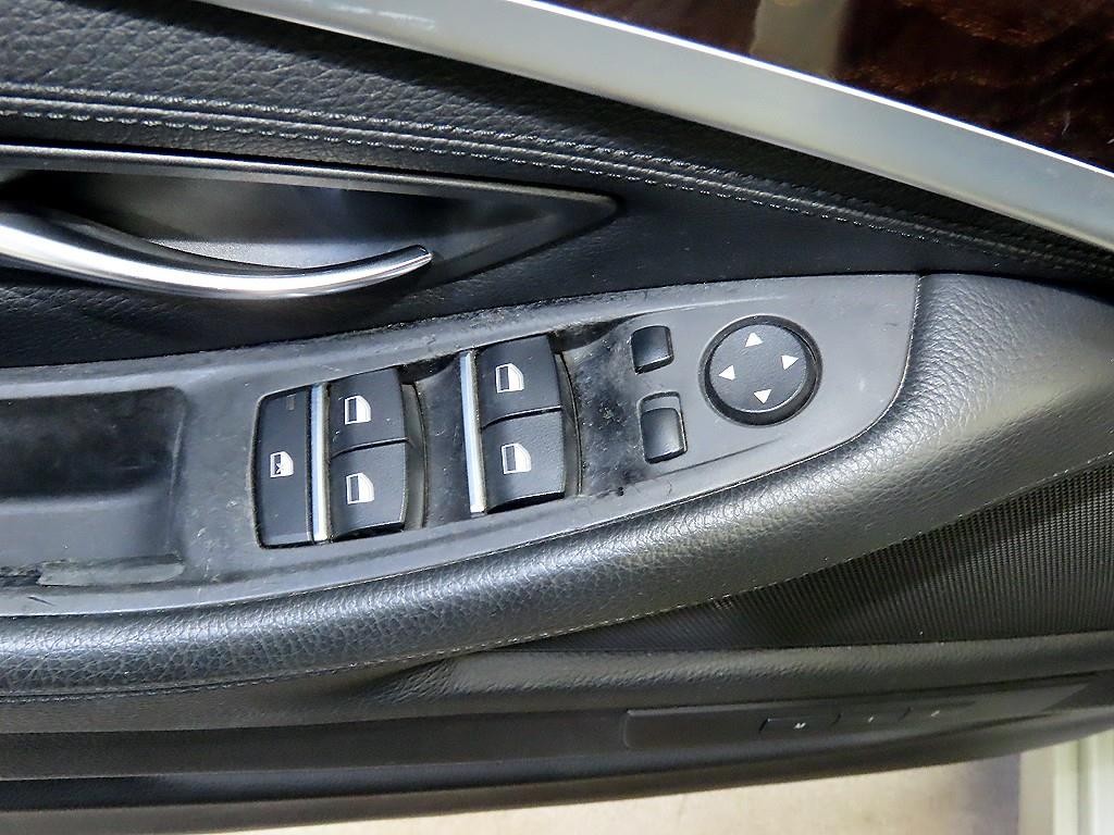 BMW 5시리즈 5시리즈 (F10) 520d 이미지 13