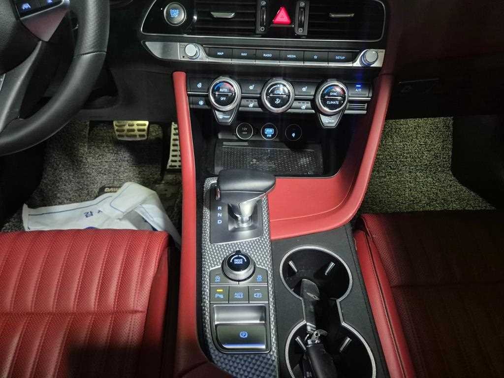 제네시스 G70 더 뉴 G70 슈팅브레이크 가솔린 2.0T 2WD 스포츠 이미지 10