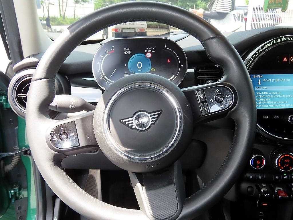 미니 쿠퍼 쿠퍼 S 5도어 클래식 3세대 이미지 8