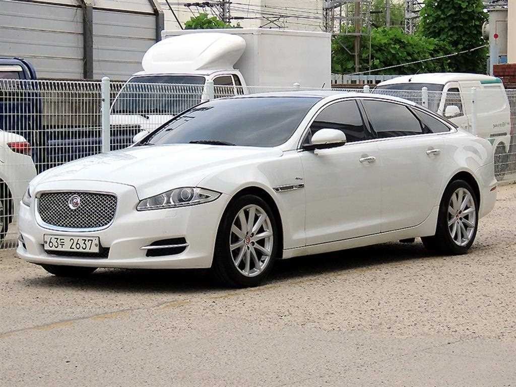 재규어 XJ XJ (X351) 3.0D 프리미엄 럭셔리 LWB 이미지 2