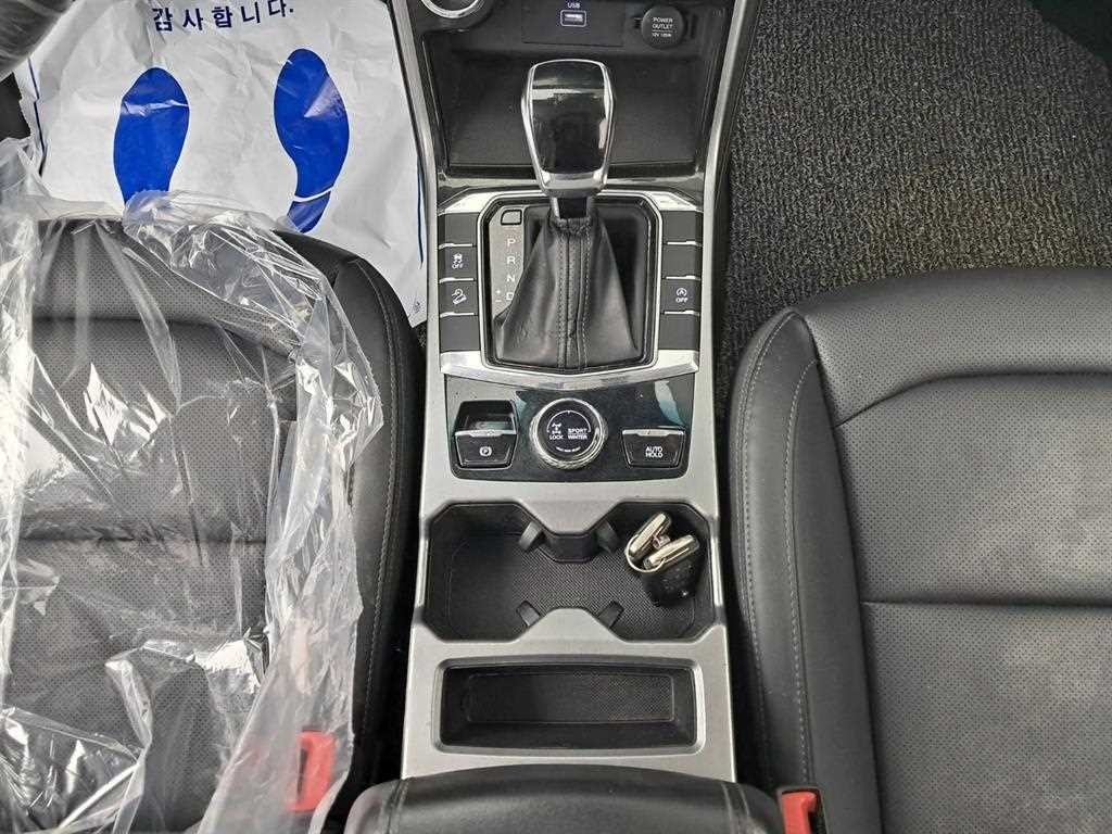 KG모빌리티(쌍용) 코란도 뷰티풀코란도 4WD 디젤 1.6 C5 플러스 이미지 14