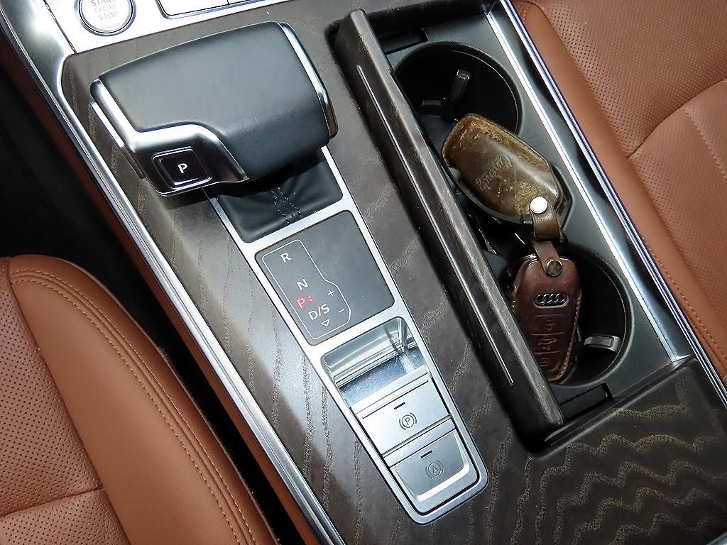 아우디 A6 A6 (C8) 45 TFSI 프리미엄 이미지 11