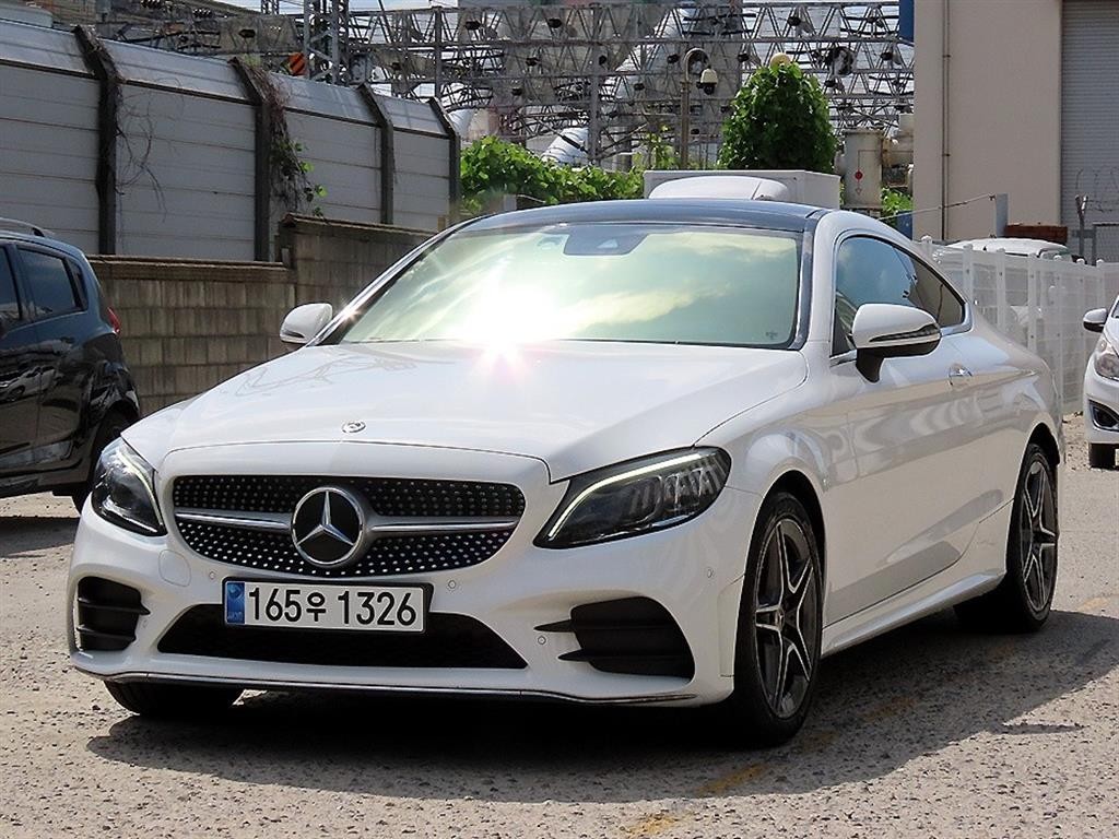 벤츠 C 클래스 C클래스 W205 C200 쿠페 이미지 2