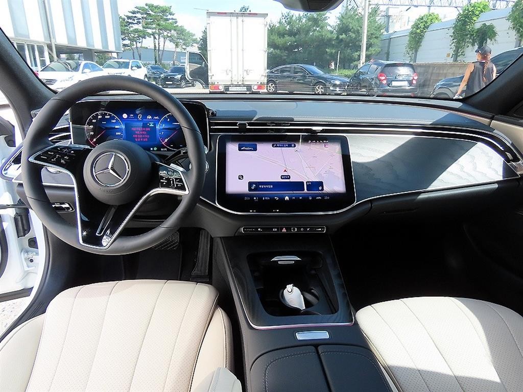 벤츠 E 클래스 E-클래스 W214 E200 아방가르드 이미지 7