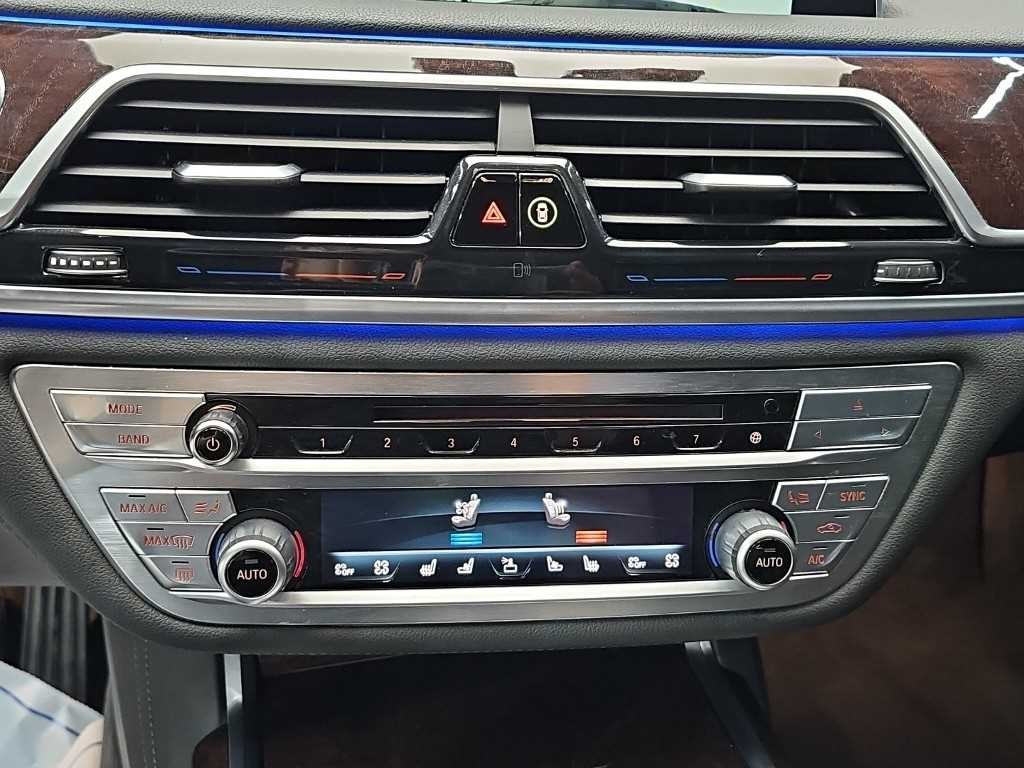 BMW 7시리즈 7시리즈 (G11) 750Li xDrive 이미지 10