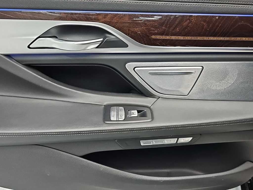 BMW 7시리즈 7시리즈 (G11) 750Li xDrive 이미지 13