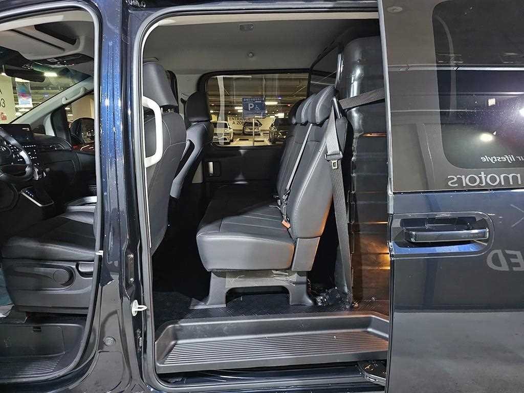 현대 스타리아 2WD 디젤 카고 모던 5인승 이미지 7
