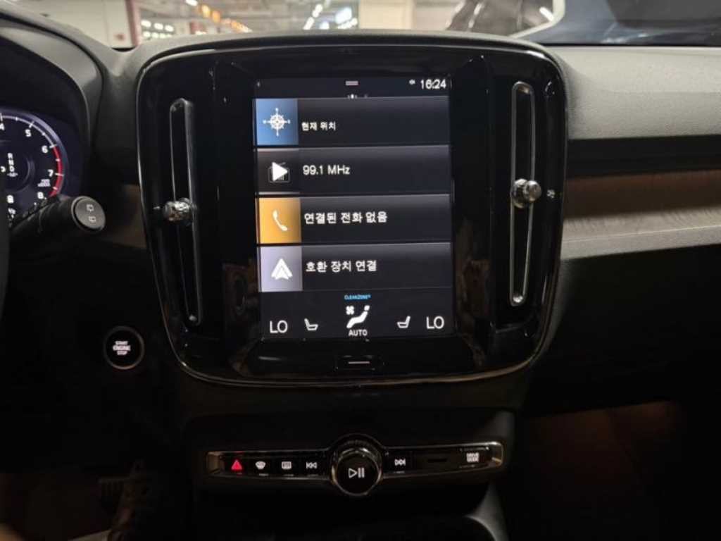볼보 XC40 B4 AWD 인스크립션 이미지 10