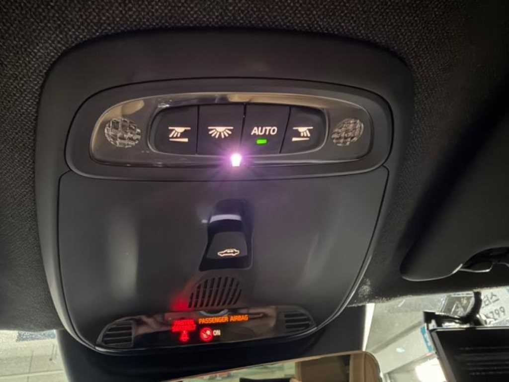 볼보 XC40 B4 AWD 인스크립션 이미지 13