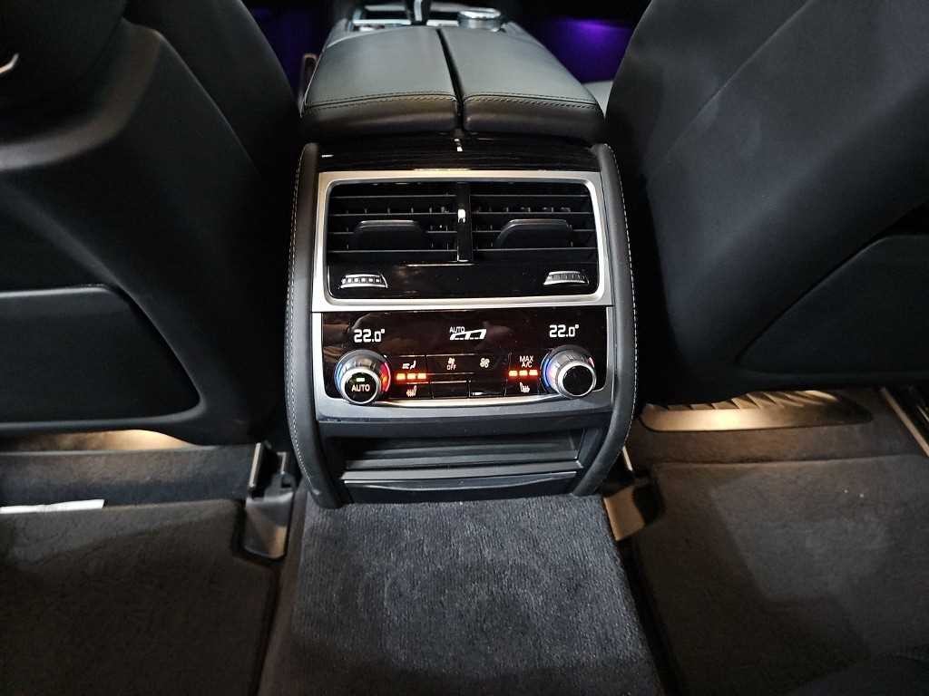 BMW 7시리즈 7시리즈 (G11) 740d xDrive M 스포츠 이미지 13