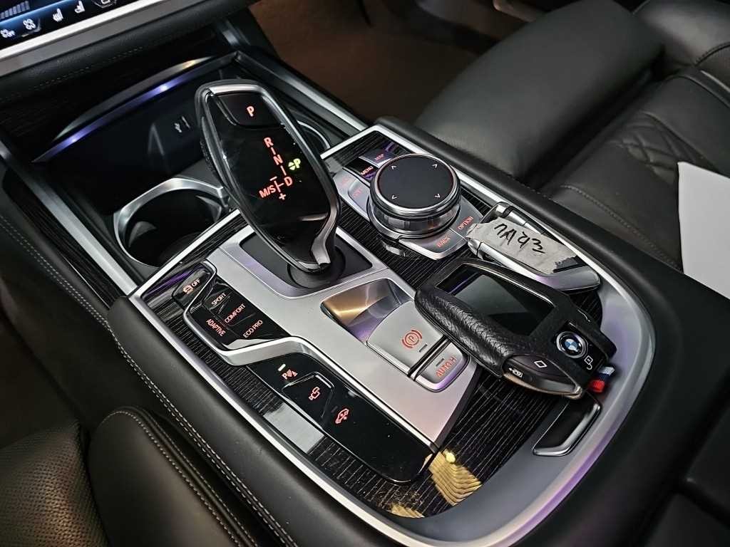 BMW 7시리즈 7시리즈 (G11) 740d xDrive M 스포츠 이미지 8