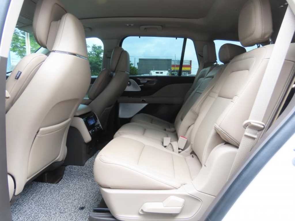링컨 에비에이터 에비에이터 2세대 3.0 리저브 AWD 이미지 6