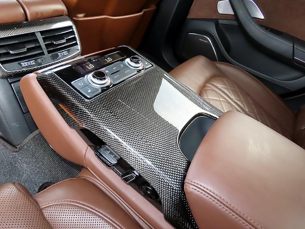아우디 S8 4.0 TFSI 콰트로 이미지 16