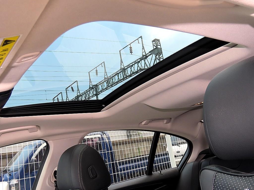 BMW 5시리즈 5시리즈 (G30) 520i 럭셔리 이미지 18