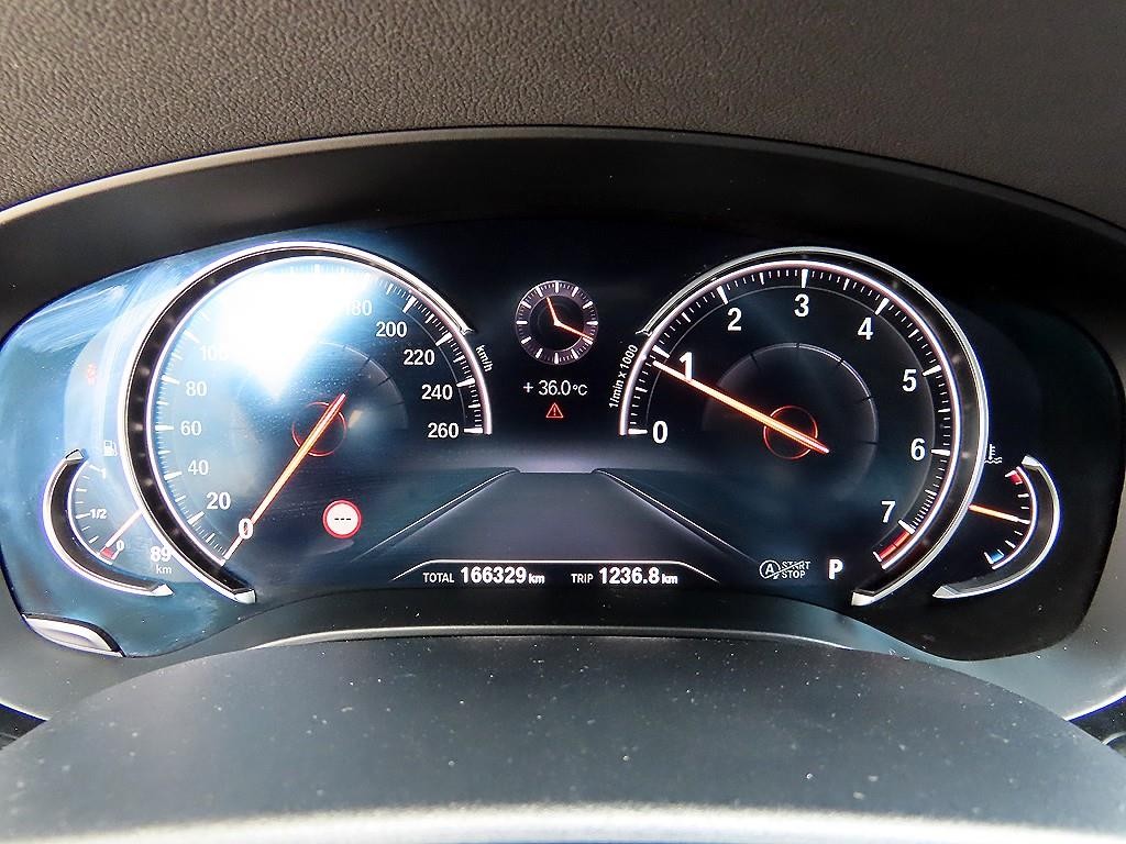 BMW 5시리즈 5시리즈 (G30) 520i 럭셔리 이미지 9