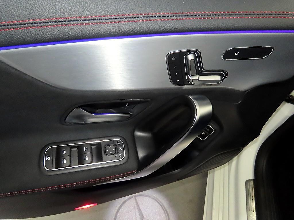 벤츠 CLA 클래스 CLA클래스 C118 CLA 250 4MATIC 이미지 14