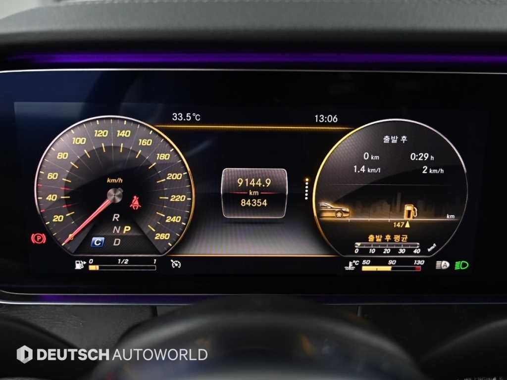 벤츠 E 클래스 E-클래스 W213 E220d 쿠페 이미지 8
