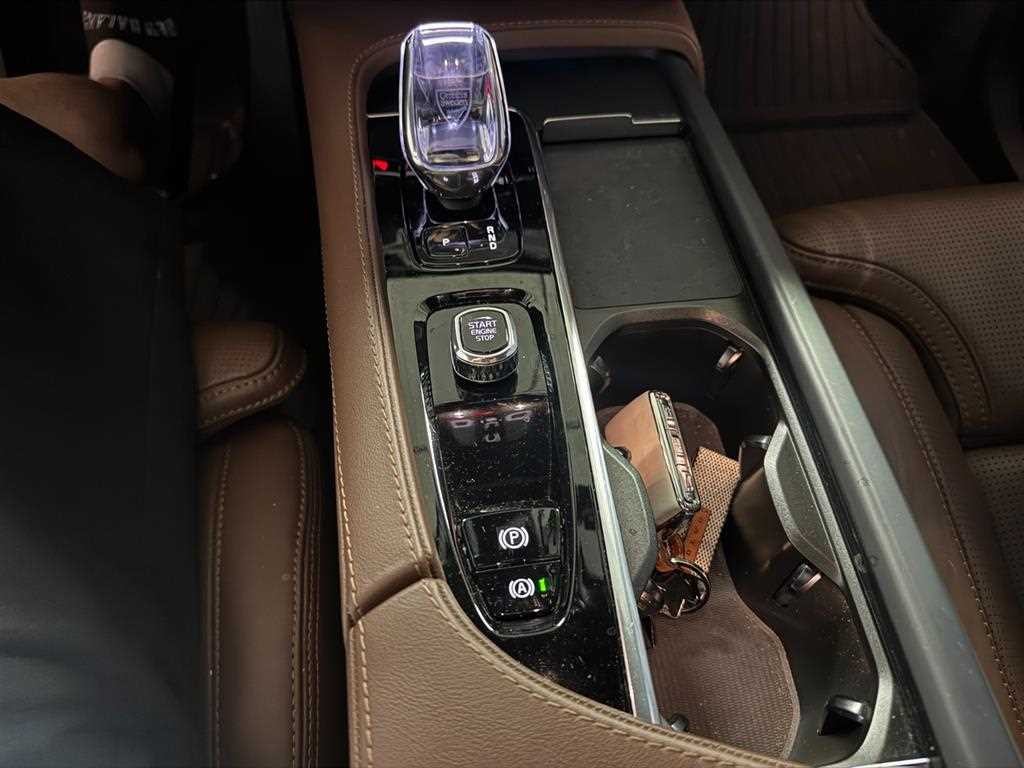 볼보 XC90 XC90 2세대 2.0 B6 AWD 얼티메이트 브라이트 이미지 8