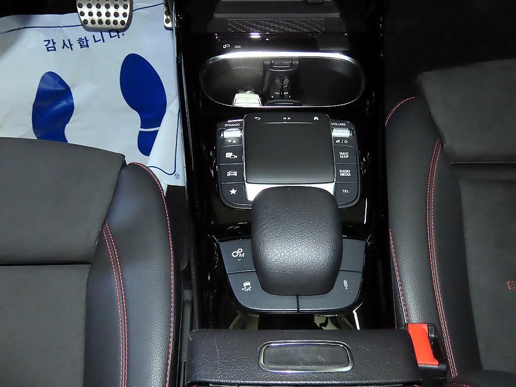 벤츠 CLA 클래스 CLA클래스 C118 AMG CLA 45 S 4MATIC+ 이미지 12