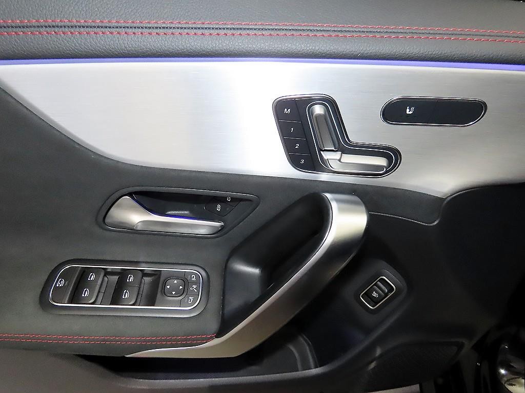 벤츠 CLA 클래스 CLA클래스 C118 AMG CLA 45 S 4MATIC+ 이미지 14