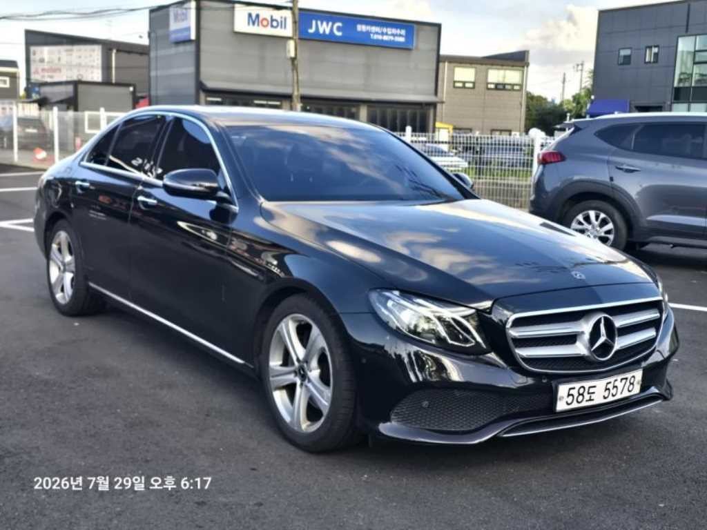 벤츠 E 클래스 E-클래스 W213 E200 아방가르드 이미지 3