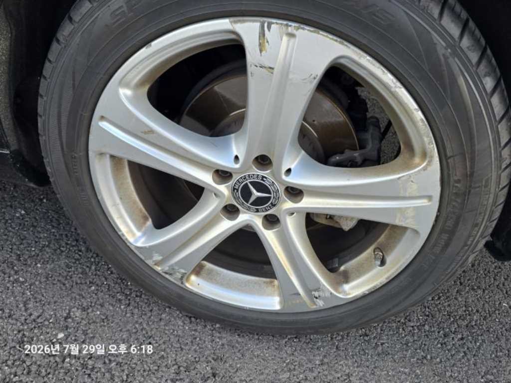 벤츠 E 클래스 E-클래스 W213 E200 아방가르드 이미지 8