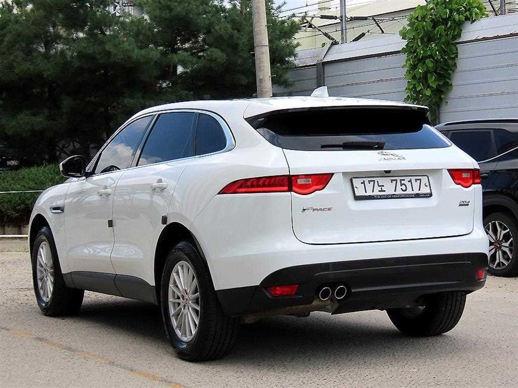 재규어 F-PACE 20d 프레스티지 이미지 3