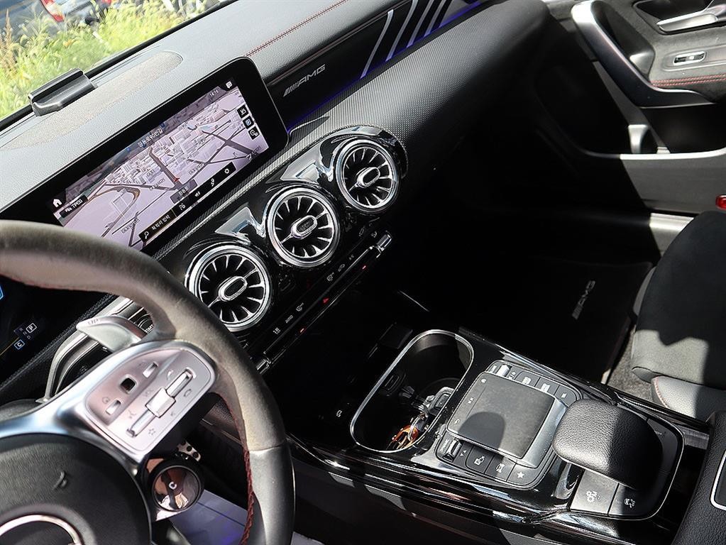 벤츠 CLA 클래스 CLA클래스 C118 AMG CLA 45 S 4MATIC+ 이미지 10