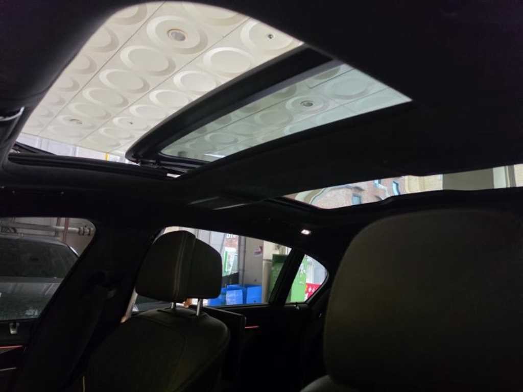 BMW 7시리즈 7시리즈 (G11) M760Li xDrive 이미지 9