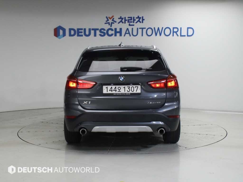BMW X1 X1 (F48) xDrive 20i xLine 스페셜에디션 이미지 5