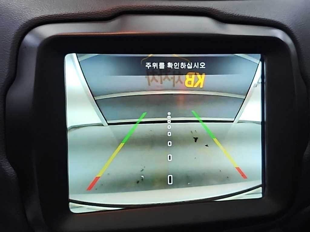지프 레니게이드 2.4 리미티드 이미지 15