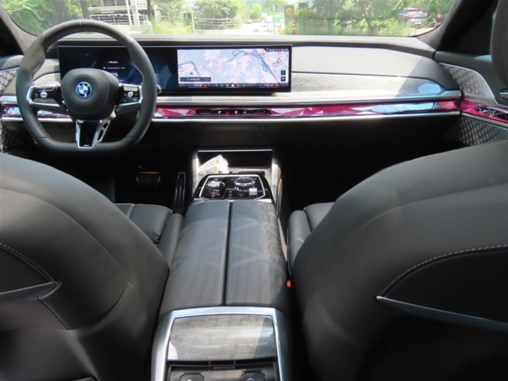BMW i7 BMW i7 xDrive 60 DPE 이그제큐티브 팩 이미지 14