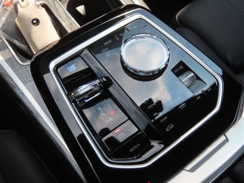 BMW i7 BMW i7 xDrive 60 DPE 이그제큐티브 팩 이미지 6