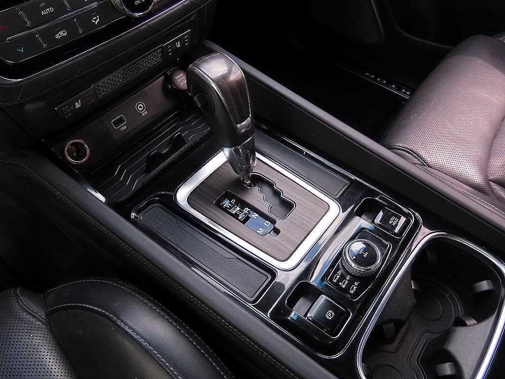 KG모빌리티(쌍용) 렉스턴 G4렉스턴 디젤 2.2 4WD 헤리티지 이미지 10