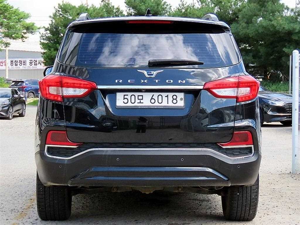 KG모빌리티(쌍용) 렉스턴 G4렉스턴 디젤 2.2 4WD 헤리티지 이미지 4