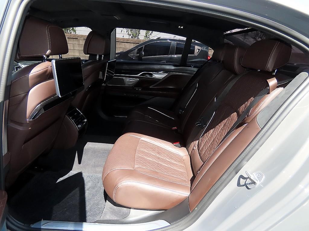 BMW 7시리즈 7시리즈 (G11) 740Li xDrive M SPORT 스포츠 이미지 6