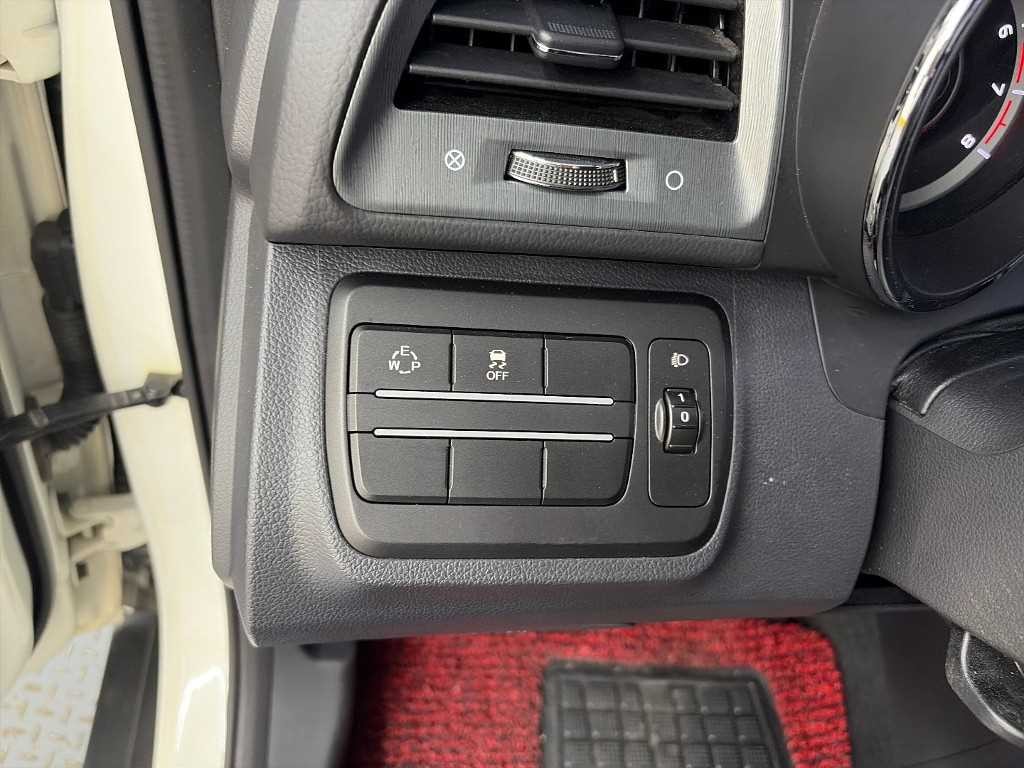 KG모빌리티(쌍용) 티볼리 티볼리 아머 2WD 가솔린 VX 이미지 17