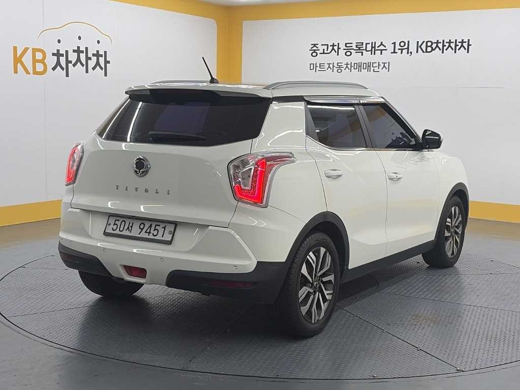 KG모빌리티(쌍용) 티볼리 티볼리 아머 2WD 가솔린 VX 이미지 4